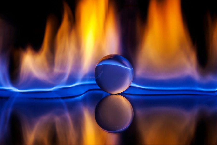 LNG Investment in Indonesia: Projects, Returns, and Key Risks (2026)