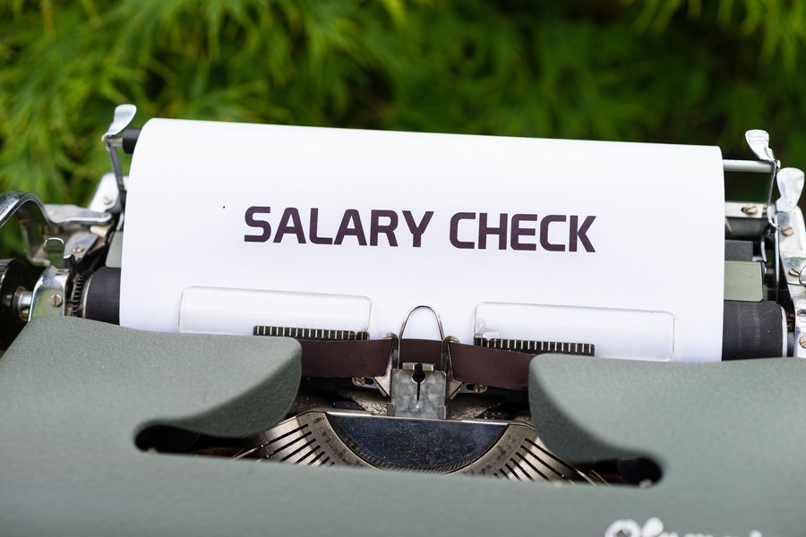 How Payroll Administration Works Under Employer of Record Services in Indonesia
